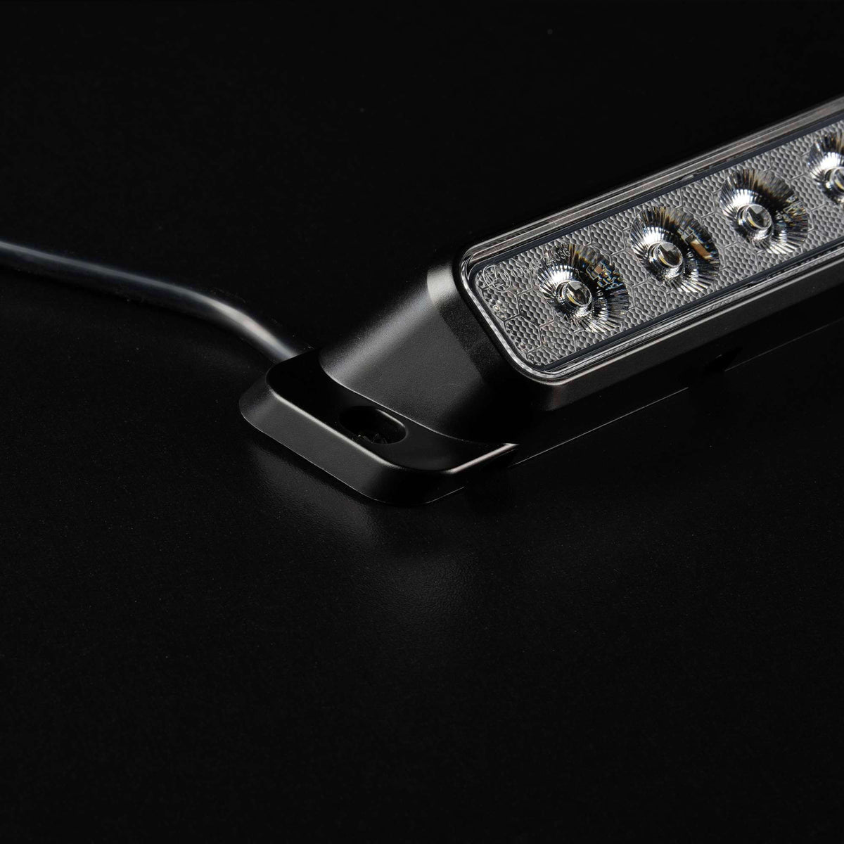 Strands NUUK E-LINE SCENE LIGHT 80W