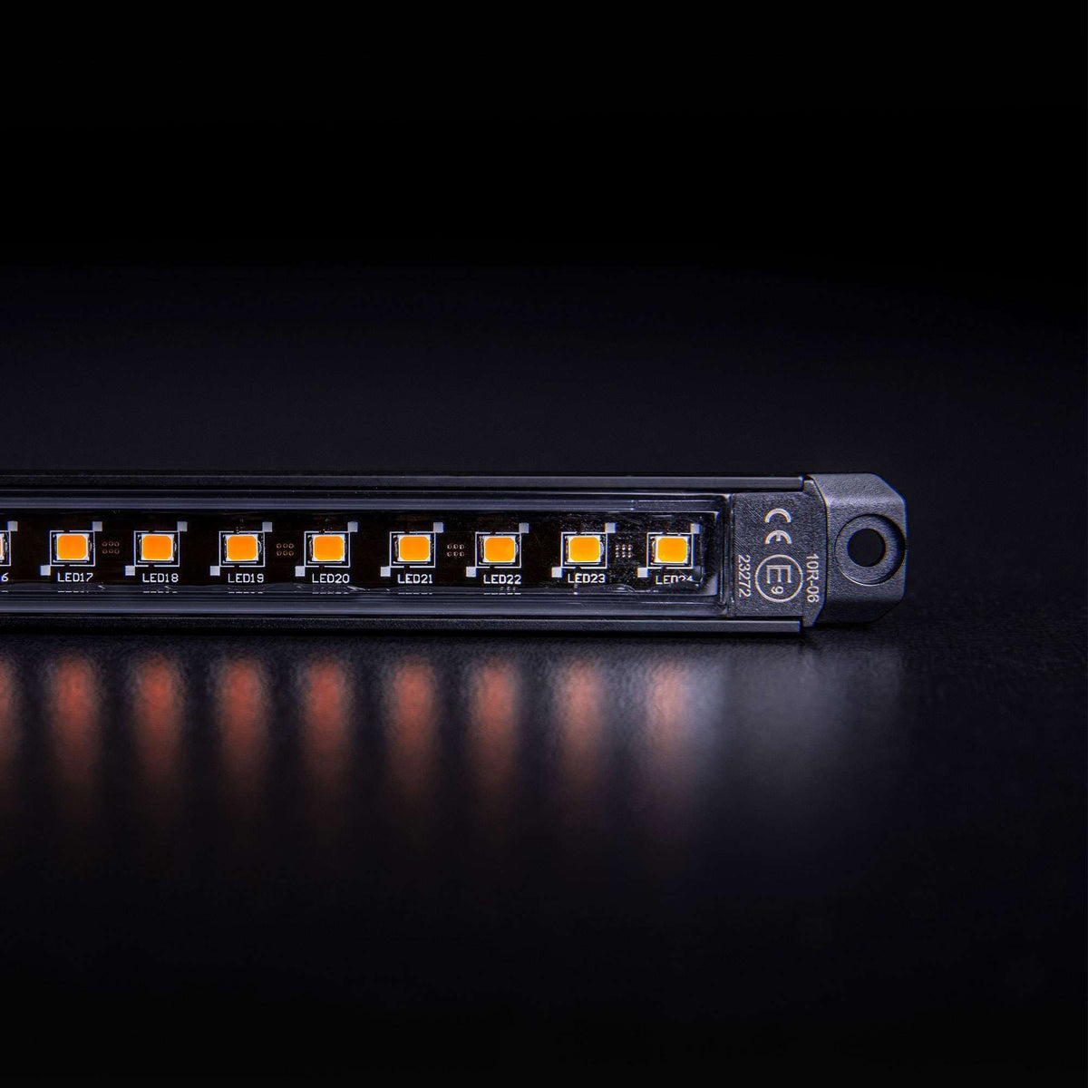 Strands UNITY UNDERGLOW INTERIOR LIGHT AMBER 505MM