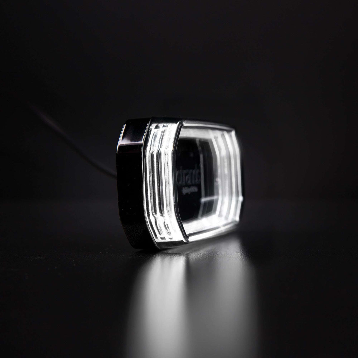 Strands FOR9T Scale Front Position Light